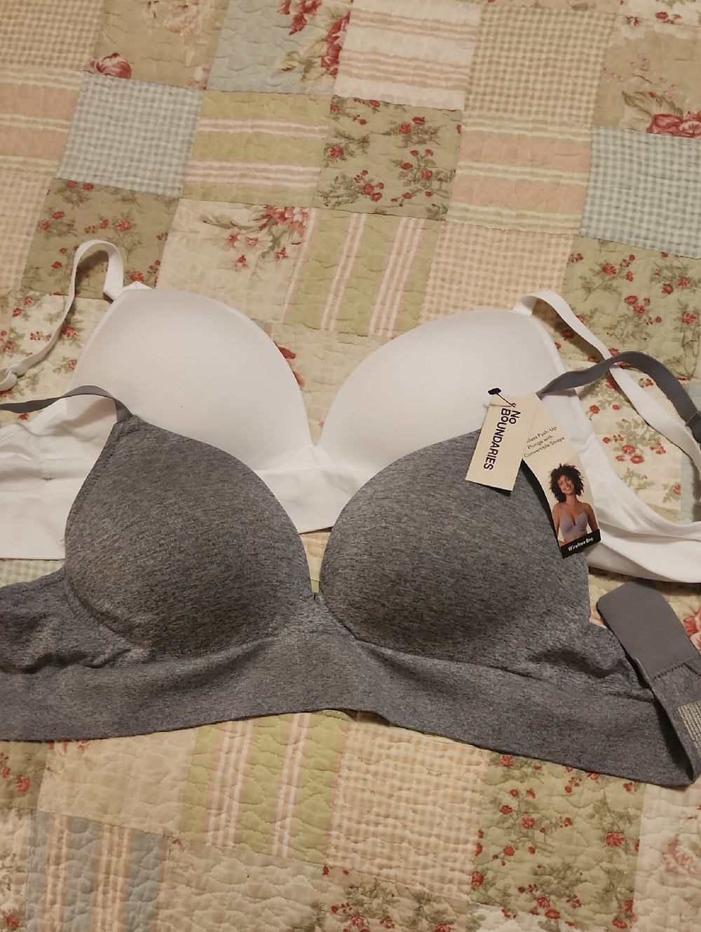 No Boundaries 2-Pack Seamless T-Shirt Bras - Gray & White